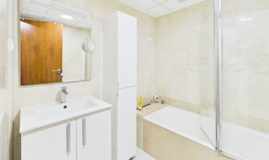 Wiederverkauf - Apartment - 