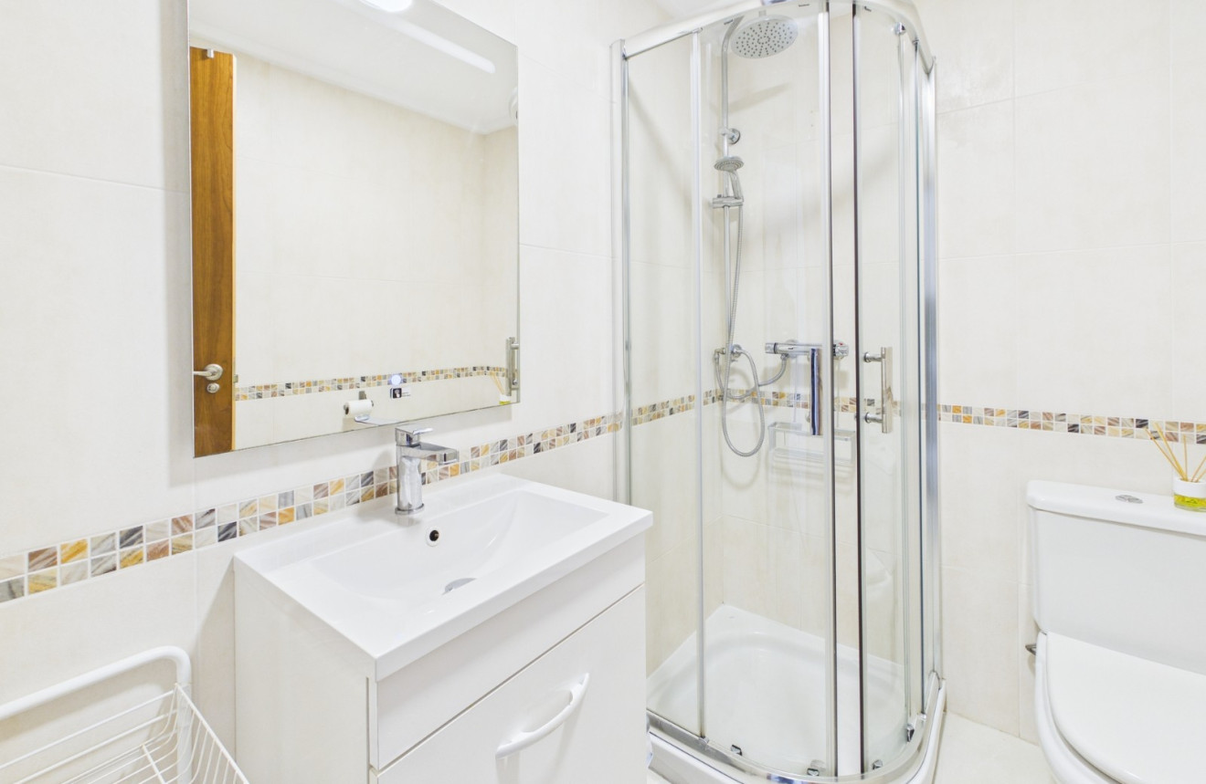 Wiederverkauf - Apartment - 