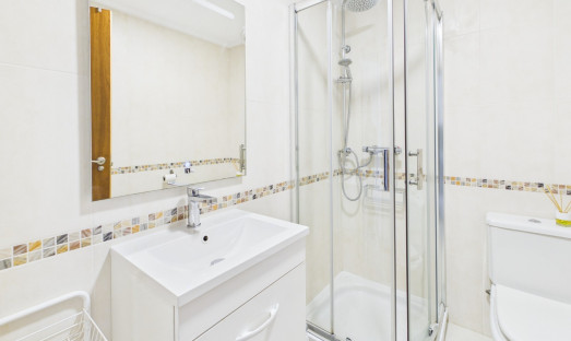 Wiederverkauf - Apartment - 