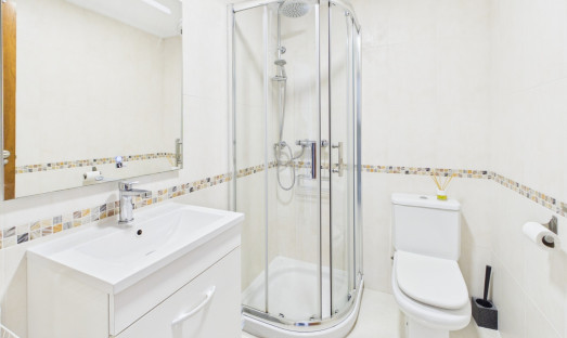 Wiederverkauf - Apartment - 