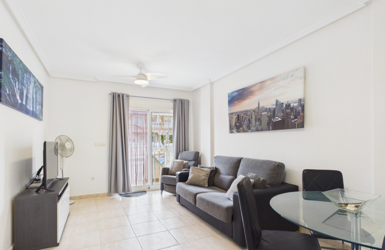 Wiederverkauf - Apartment - 