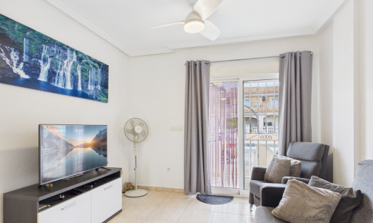 Wiederverkauf - Apartment - 