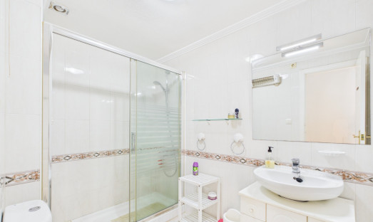 Wiederverkauf - Apartment - 