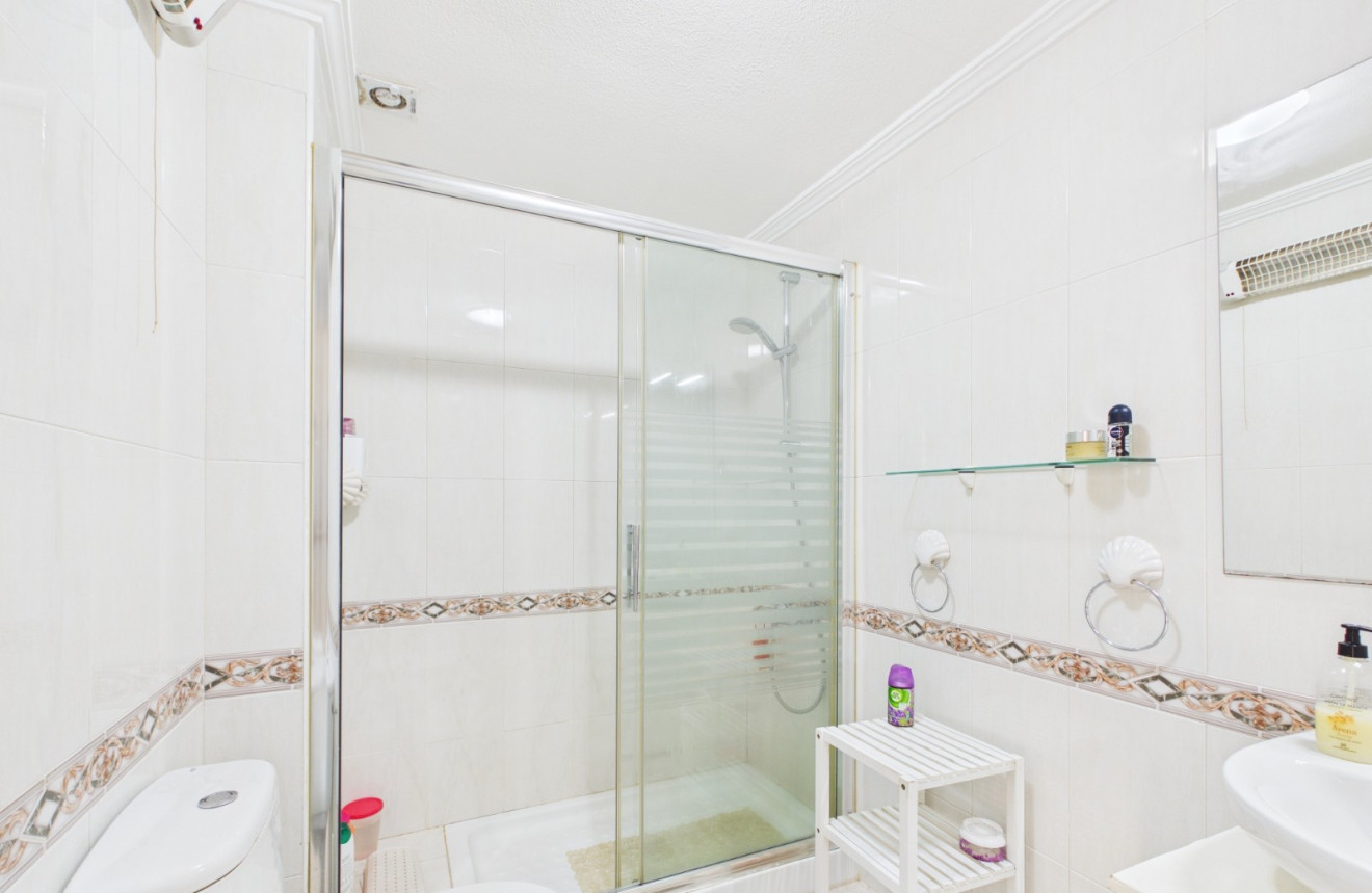 Wiederverkauf - Apartment - 