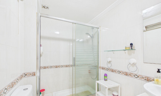 Wiederverkauf - Apartment - 