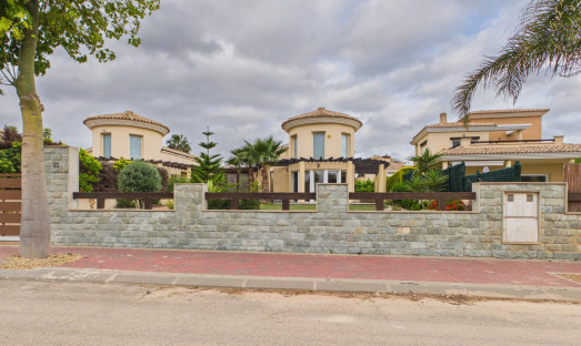 Resale - Villa - GEA Y TRUYOLS