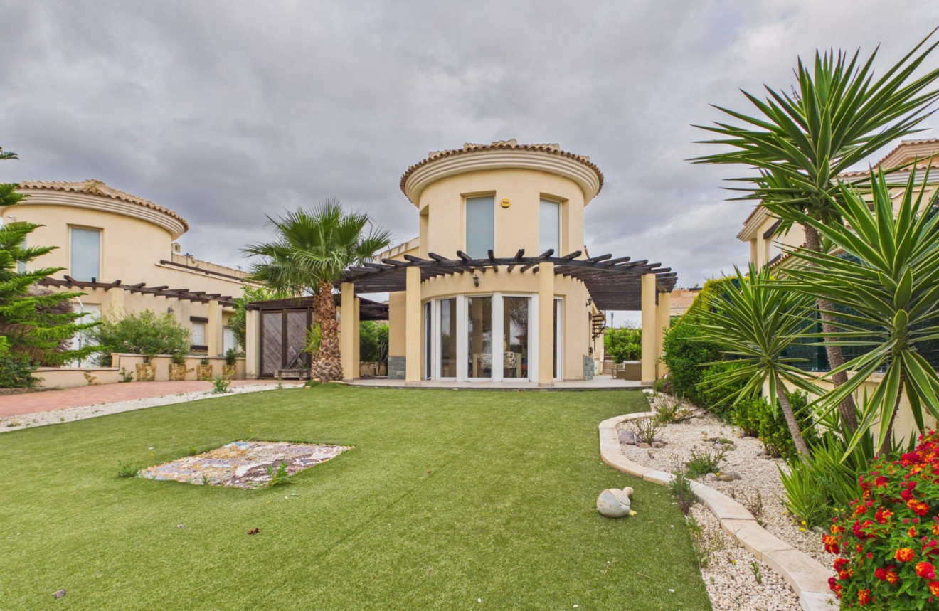 Resale - Villa - GEA Y TRUYOLS
