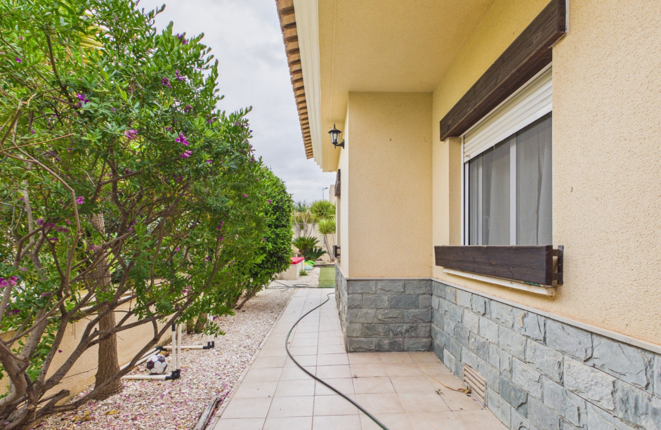 Resale - Villa - GEA Y TRUYOLS