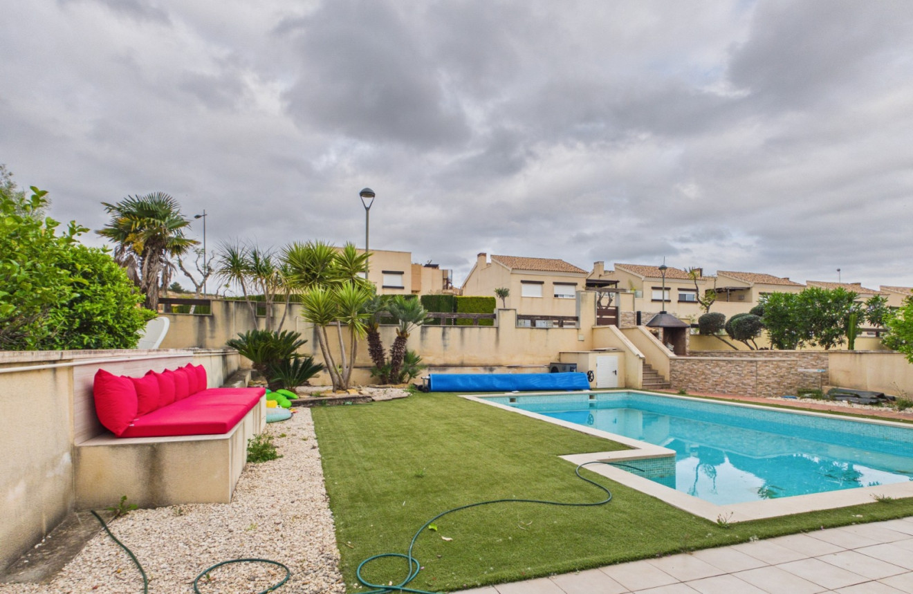 Resale - Villa - GEA Y TRUYOLS