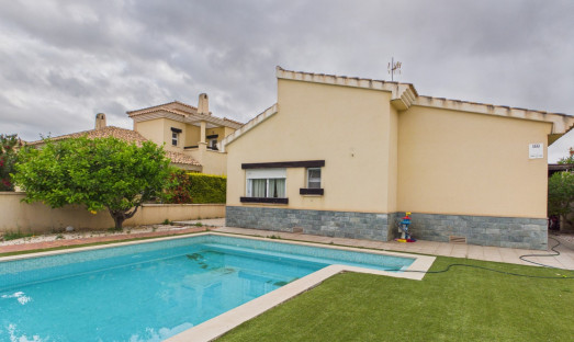 Resale - Villa - GEA Y TRUYOLS