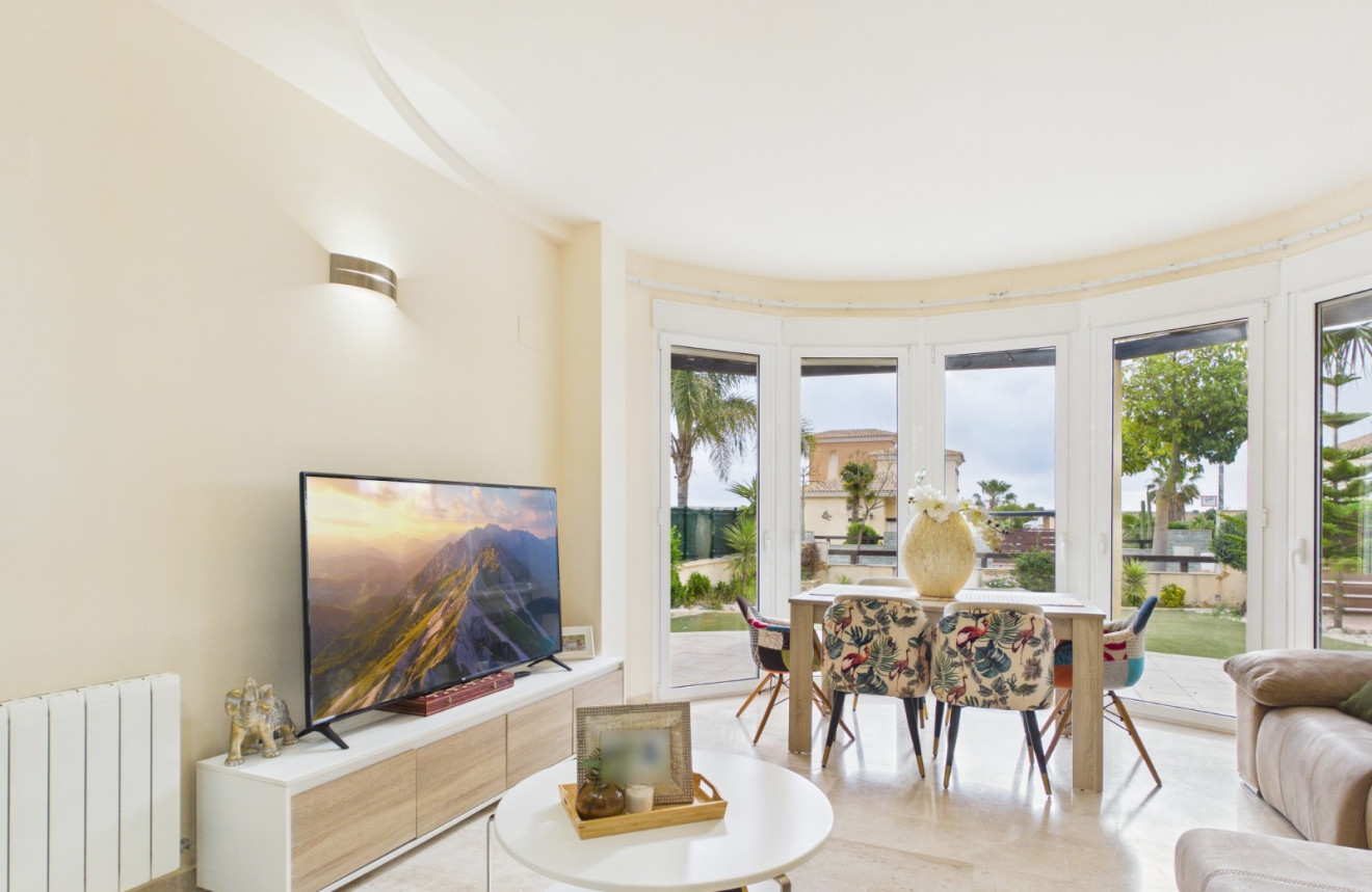 Resale - Villa - GEA Y TRUYOLS