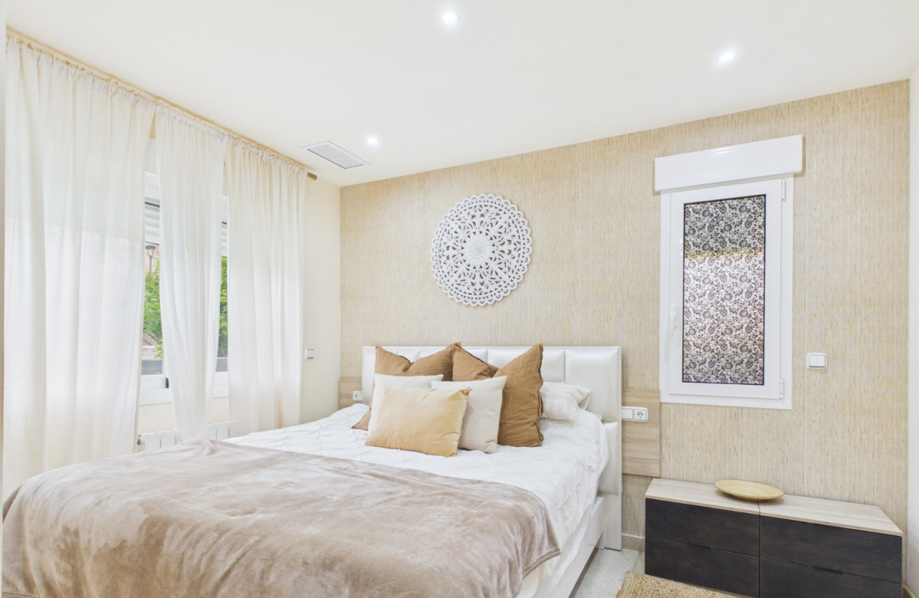 Resale - Villa - GEA Y TRUYOLS