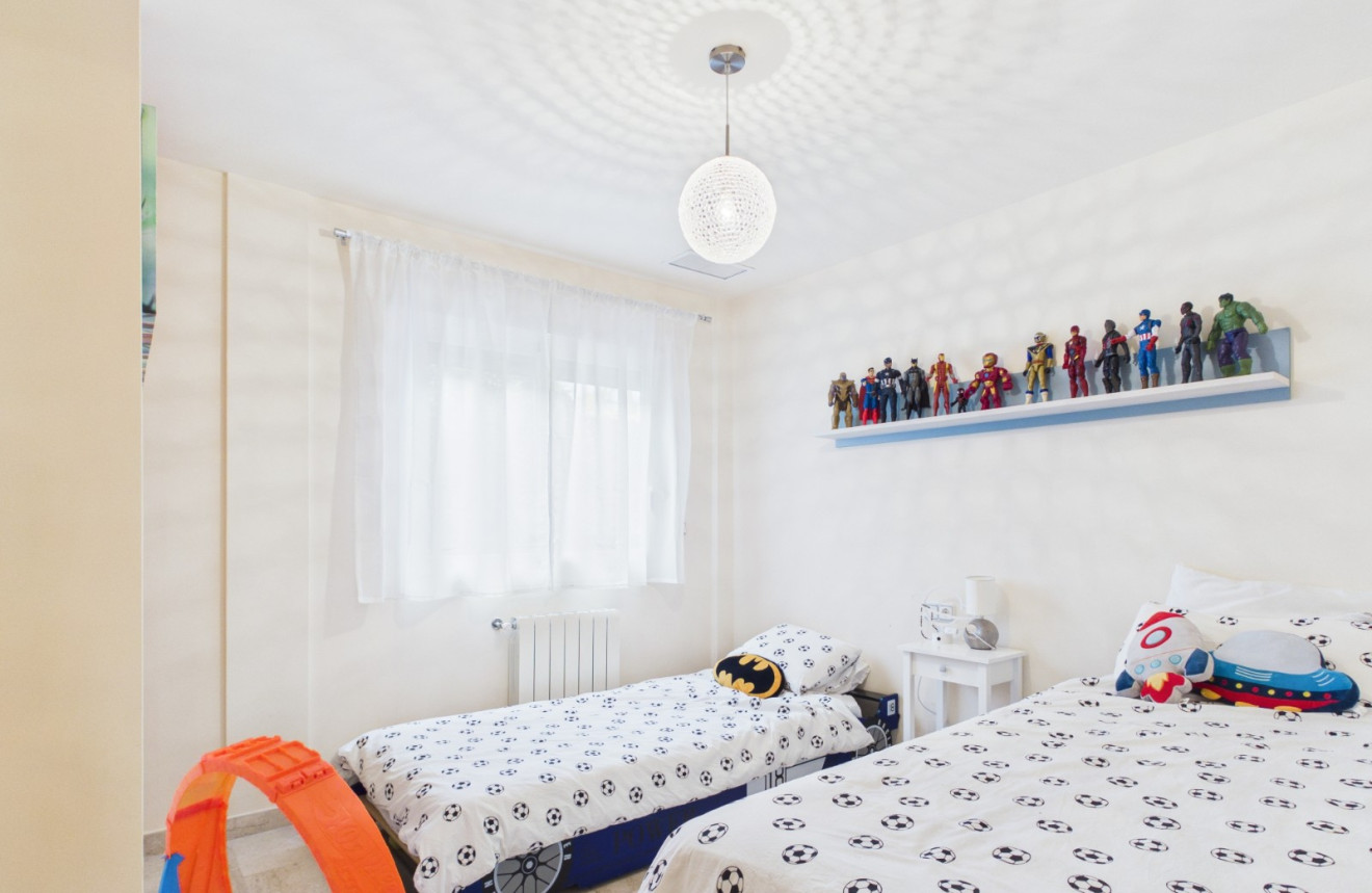 Resale - Villa - GEA Y TRUYOLS