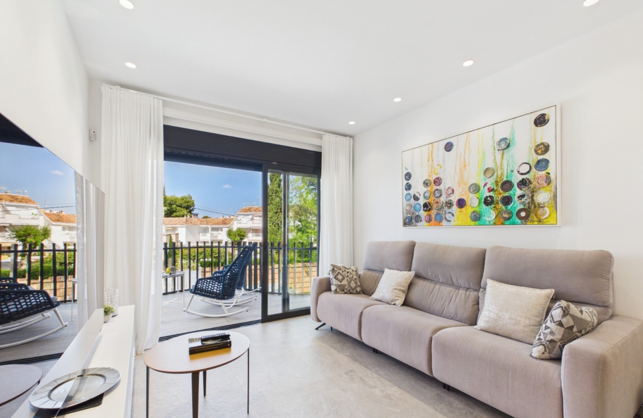 Resale - Apartment - Lo Pagan