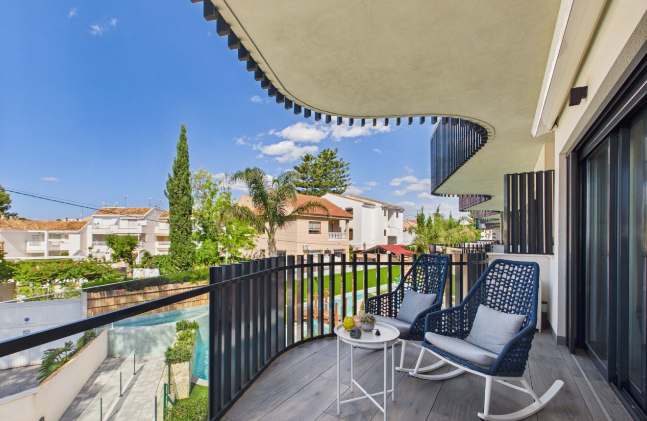 Resale - Apartment - Lo Pagan