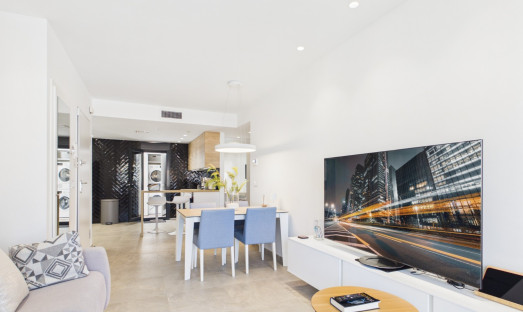 Resale - Apartment - Lo Pagan