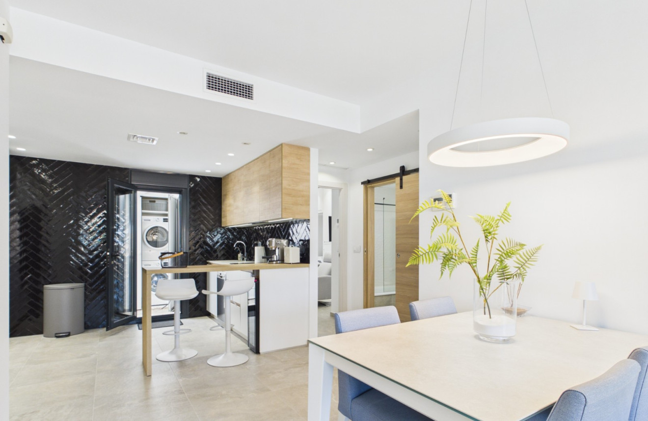 Resale - Apartment - Lo Pagan