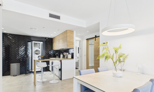 Resale - Apartment - Lo Pagan