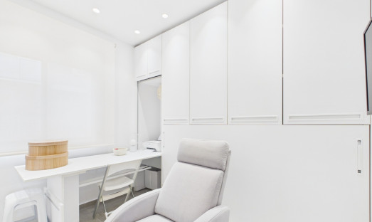 Resale - Apartment - Lo Pagan