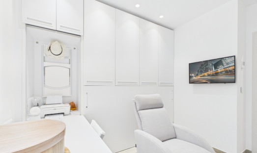 Resale - Apartment - Lo Pagan