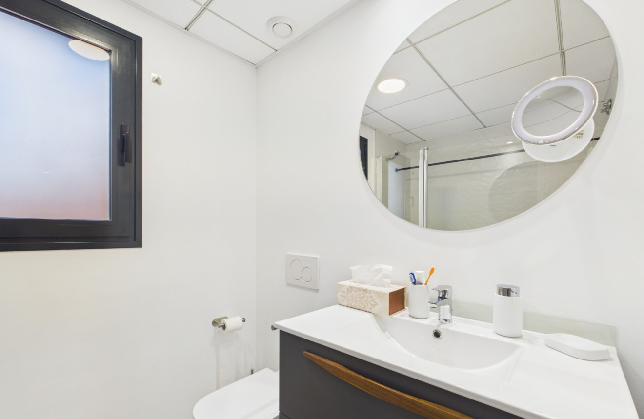 Resale - Apartment - Lo Pagan