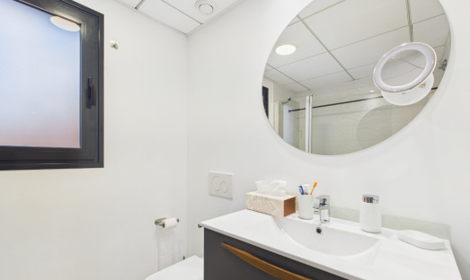 Resale - Apartment - Lo Pagan