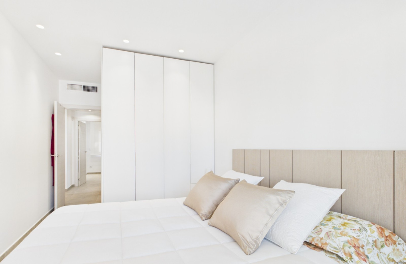 Resale - Apartment - Lo Pagan