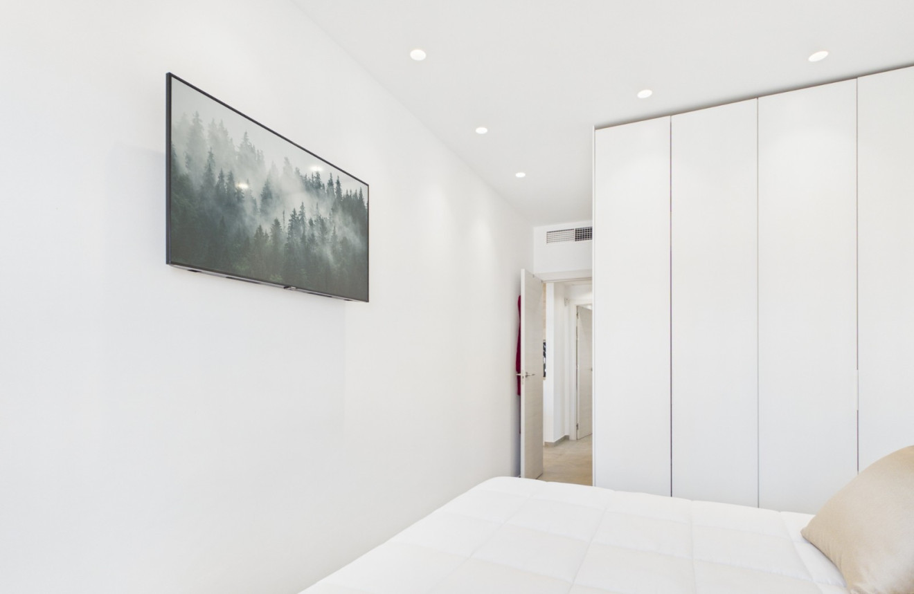 Resale - Apartment - Lo Pagan