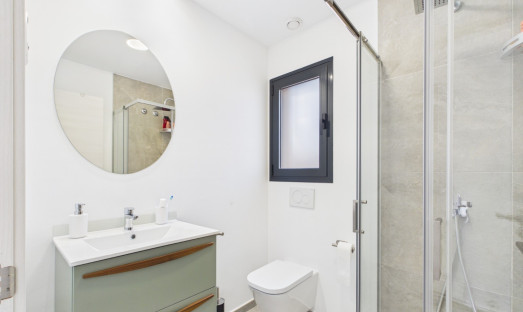 Resale - Apartment - Lo Pagan