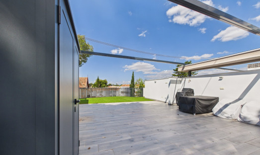 Resale - Apartment - Lo Pagan