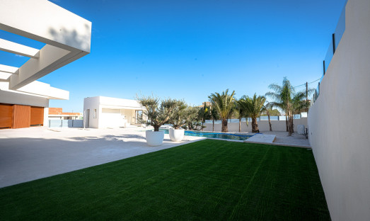 Obra nueva - Villa - Benejuzar