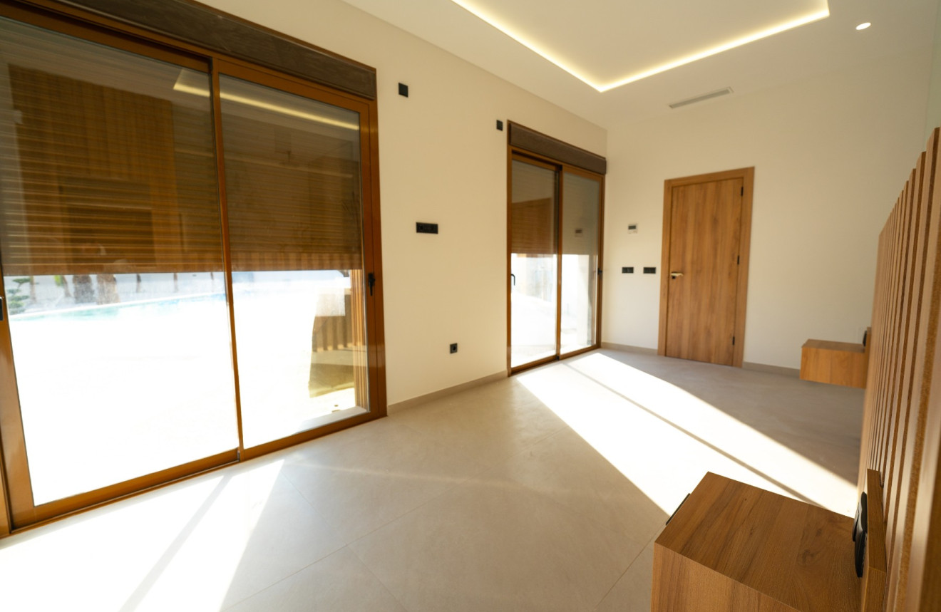 Obra nueva - Villa - Benejuzar