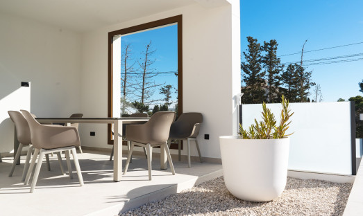 Obra nueva - Villa - Benejuzar